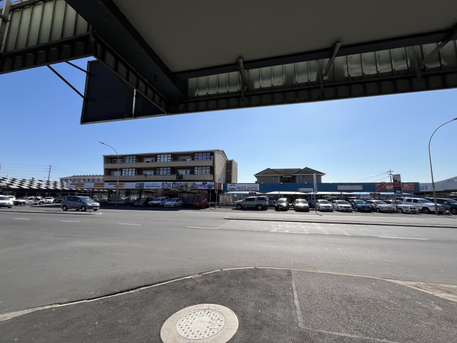 To Let commercial Property for Rent in Goodwood Estate Western Cape